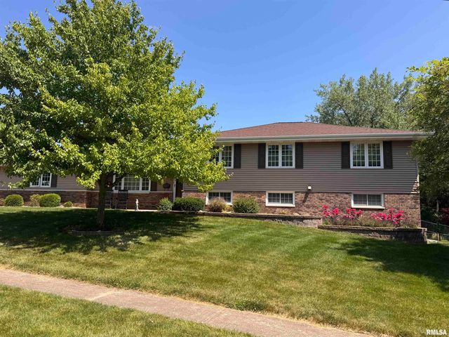 $375,000 | 1017 Kingsbury Road, Washington, IL 61571