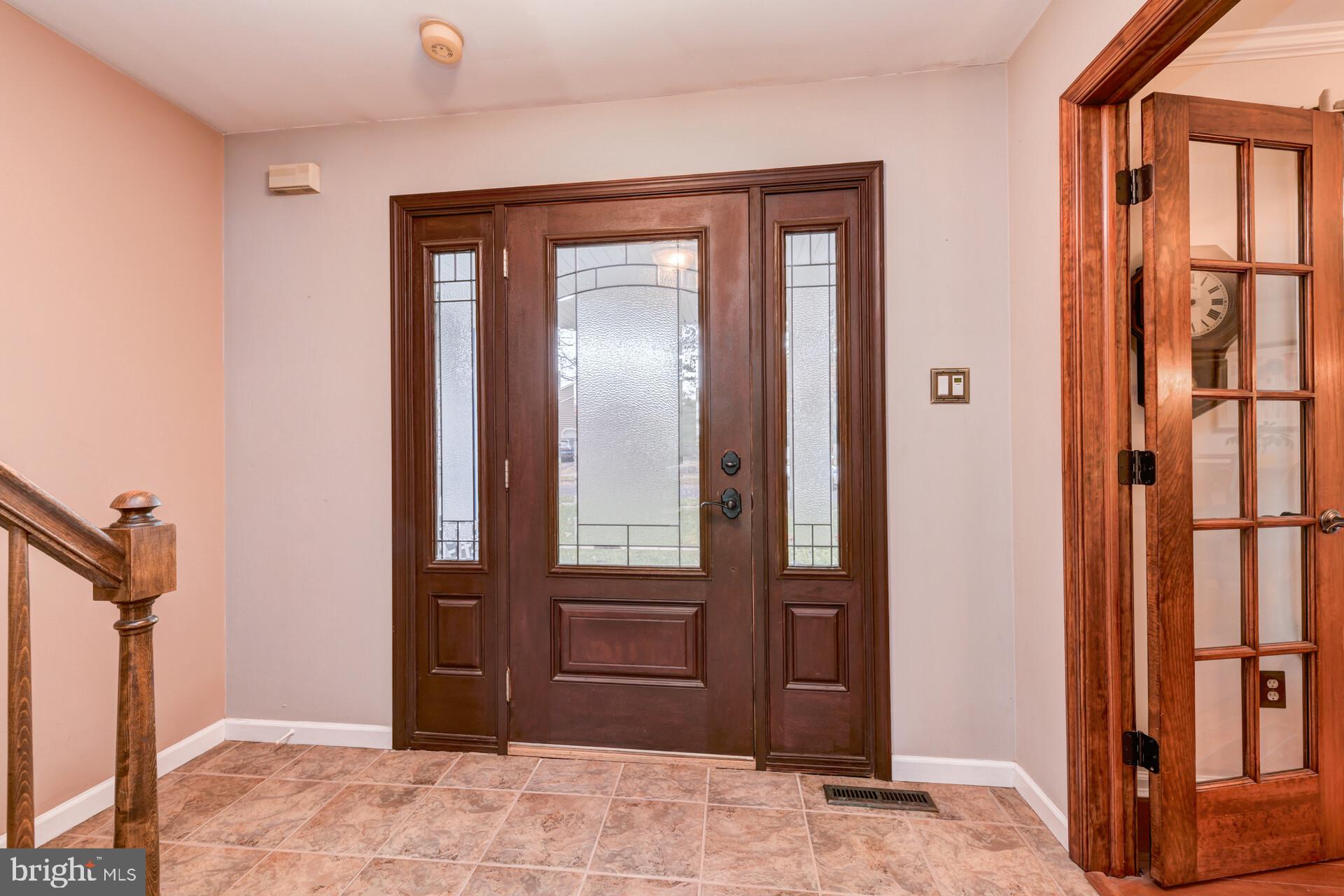 237 Holly Drive Chalfont, PA 18914 - Photo 4 of 38 Foyer