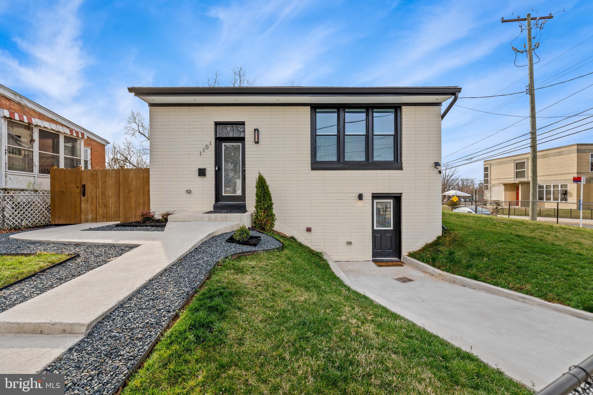 1101 44th Place Southeast Washington, DC 20019 - Photo 1 of 35