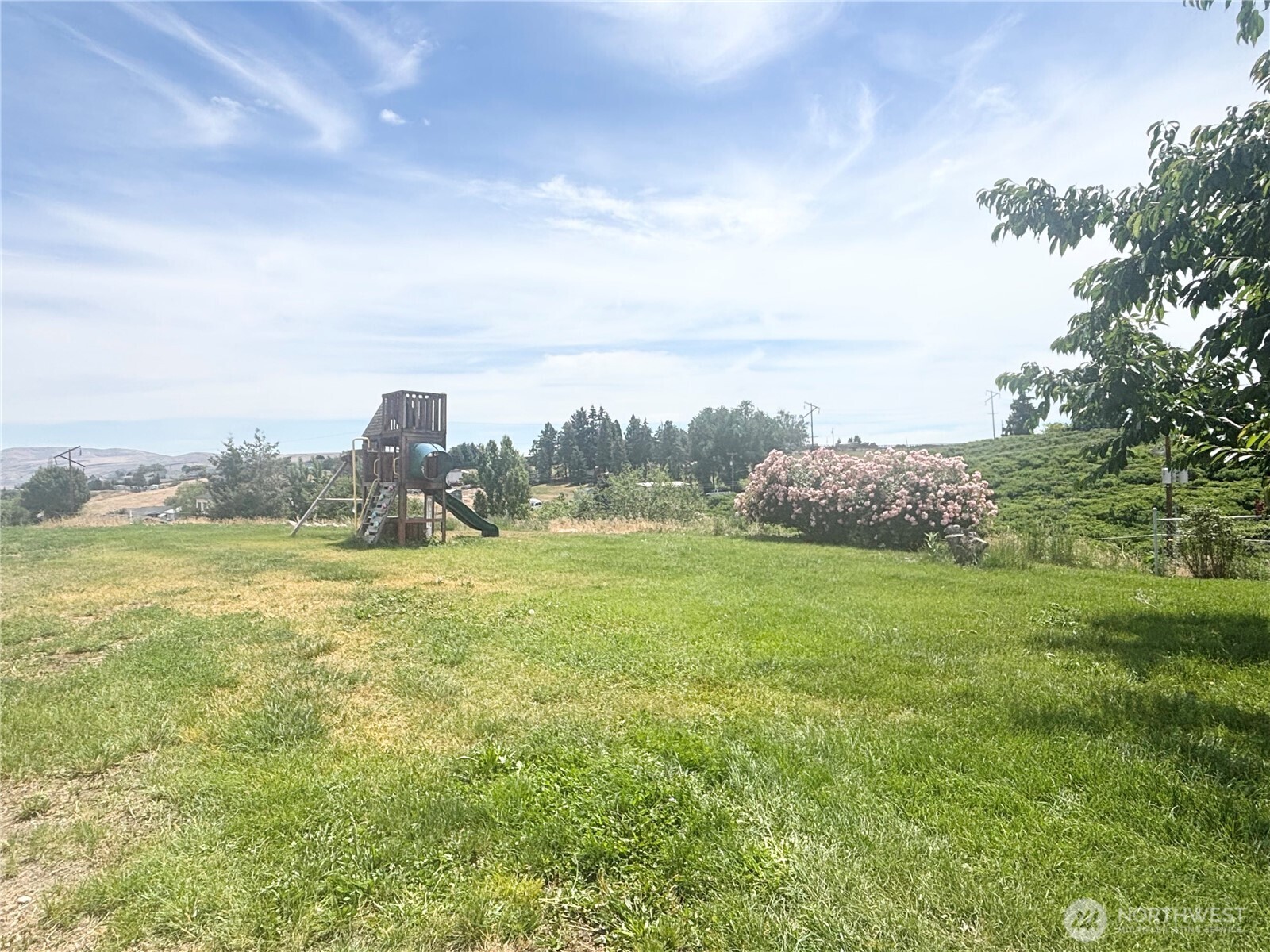 2261 Pleasant Hill Road Selah, WA 98942 - Photo 27 of 40