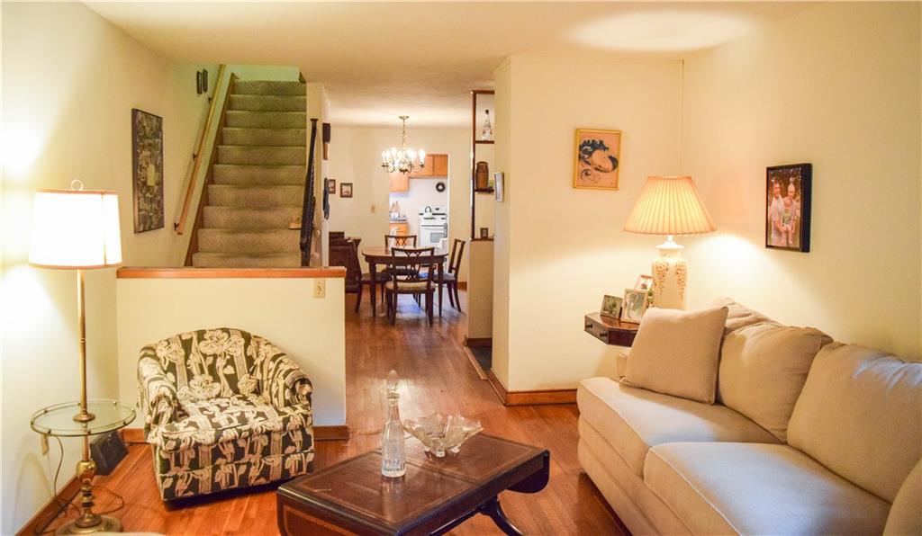 2714 Mt Royal Road Pittsburgh, PA 15217 - Photo 13 of 22 Gallery Image 13