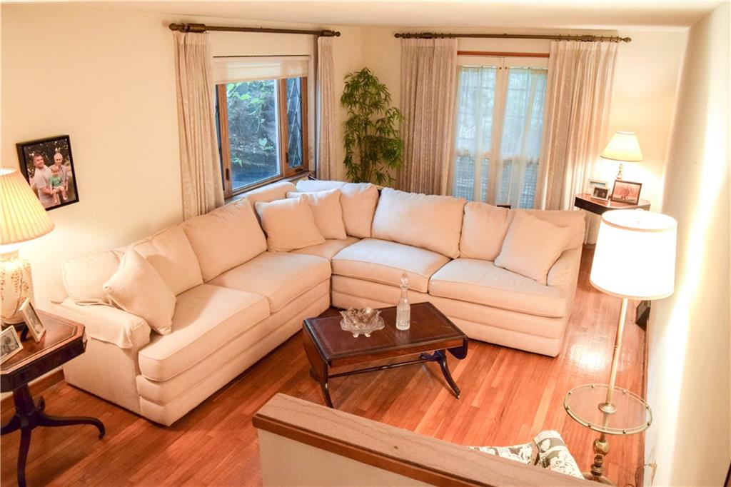 2714 Mt Royal Road Pittsburgh, PA 15217 - Photo 14 of 22 Gallery Image 14