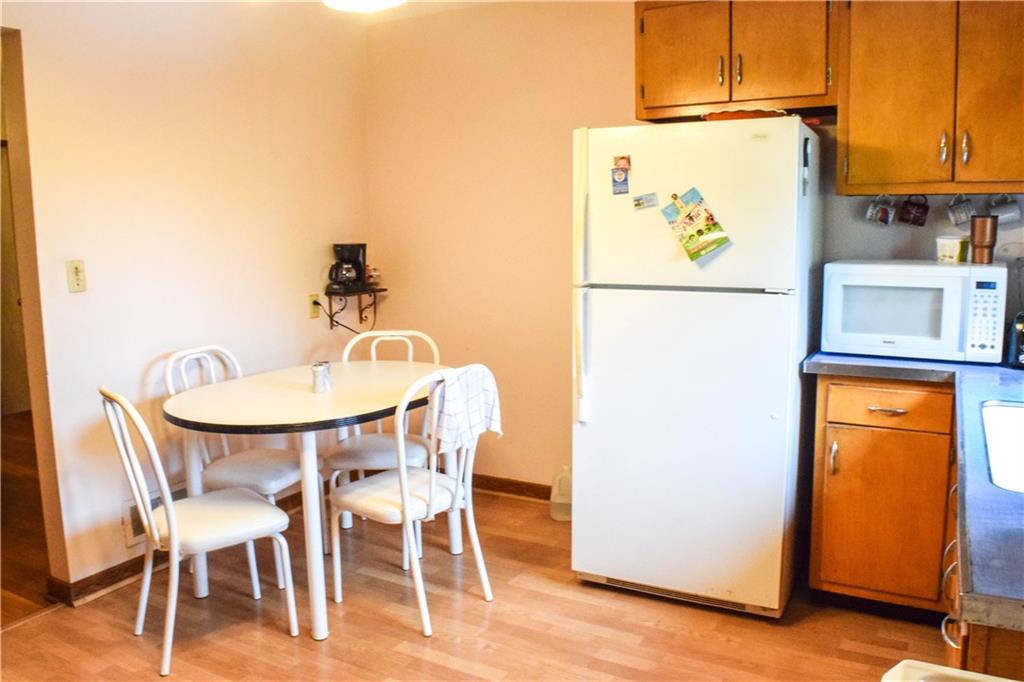 2714 Mt Royal Road Pittsburgh, PA 15217 - Photo 4 of 22 Gallery Image 4