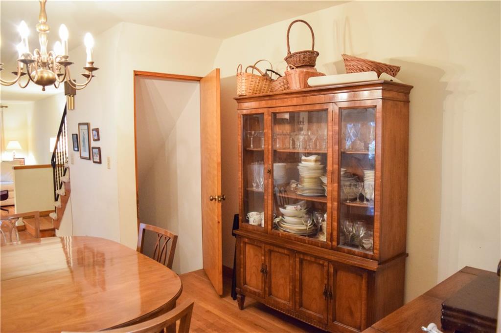 2714 Mt Royal Road Pittsburgh, PA 15217 - Photo 6 of 22 Gallery Image 6