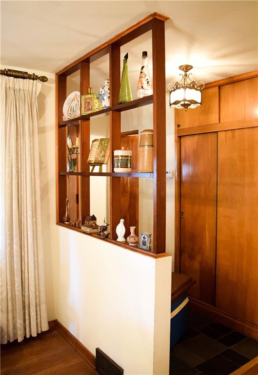 2714 Mt Royal Road Pittsburgh, PA 15217 - Photo 8 of 22 Gallery Image 8