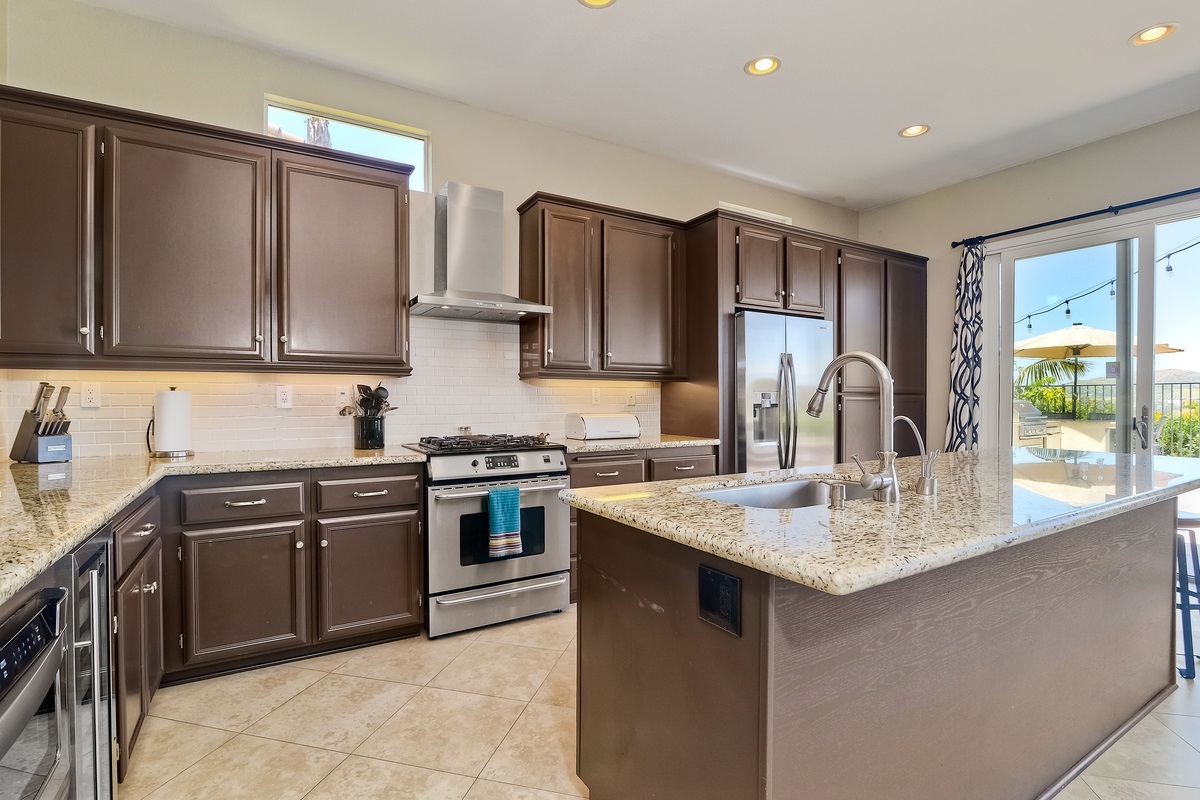2333 Masters Road Carlsbad, CA 92008 - Photo 2 of 23 Gallery Image 2