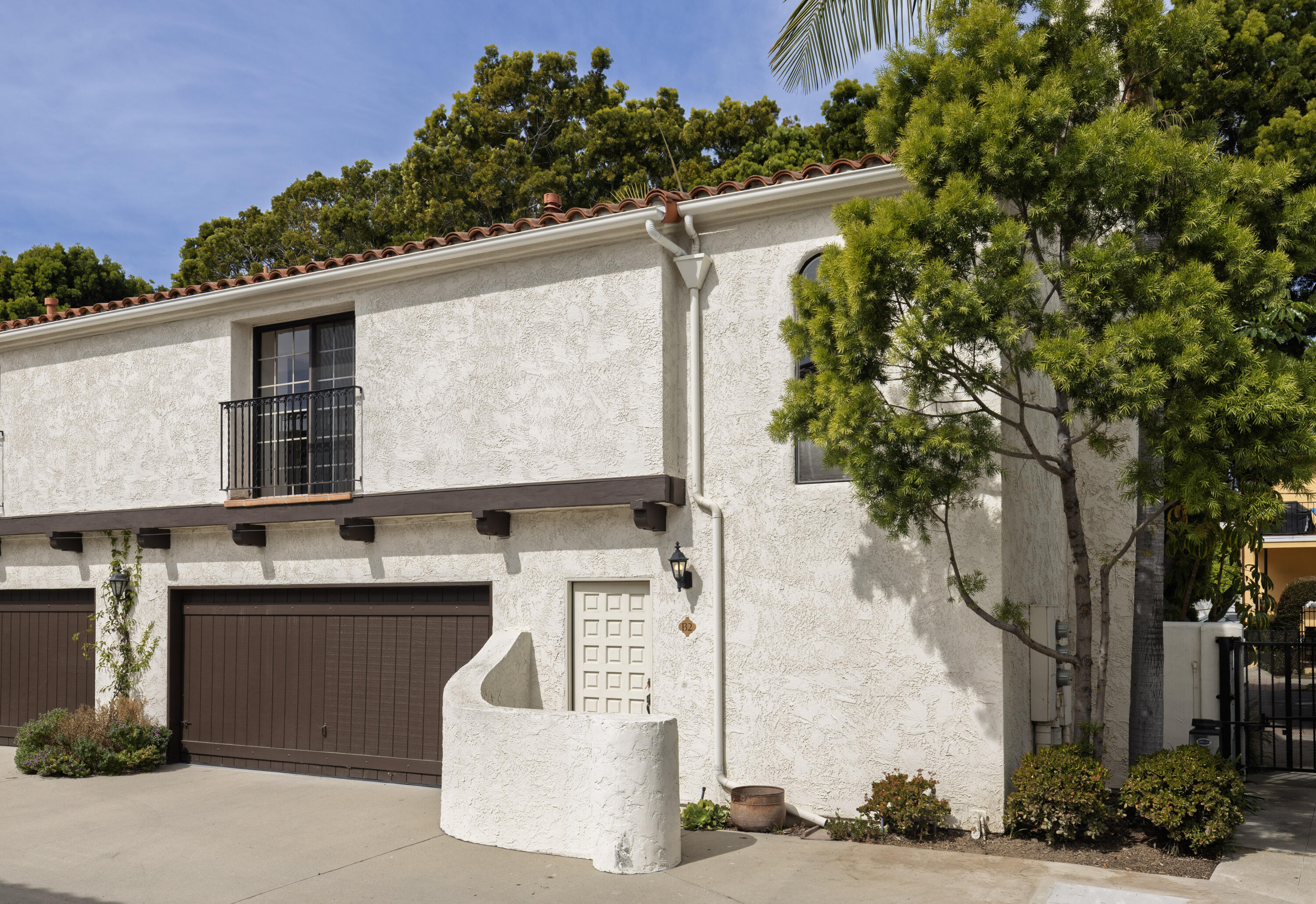 125 Bath Street, Unit B2 Santa Barbara, CA 93101 - Photo 22 of 27 Outside