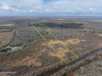 $299,000 | 1 Couvillion Road, Abbeville, LA 70510