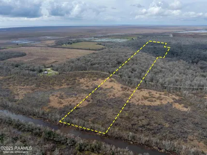 $299,000 | 1 Couvillion Road, Abbeville, LA 70510