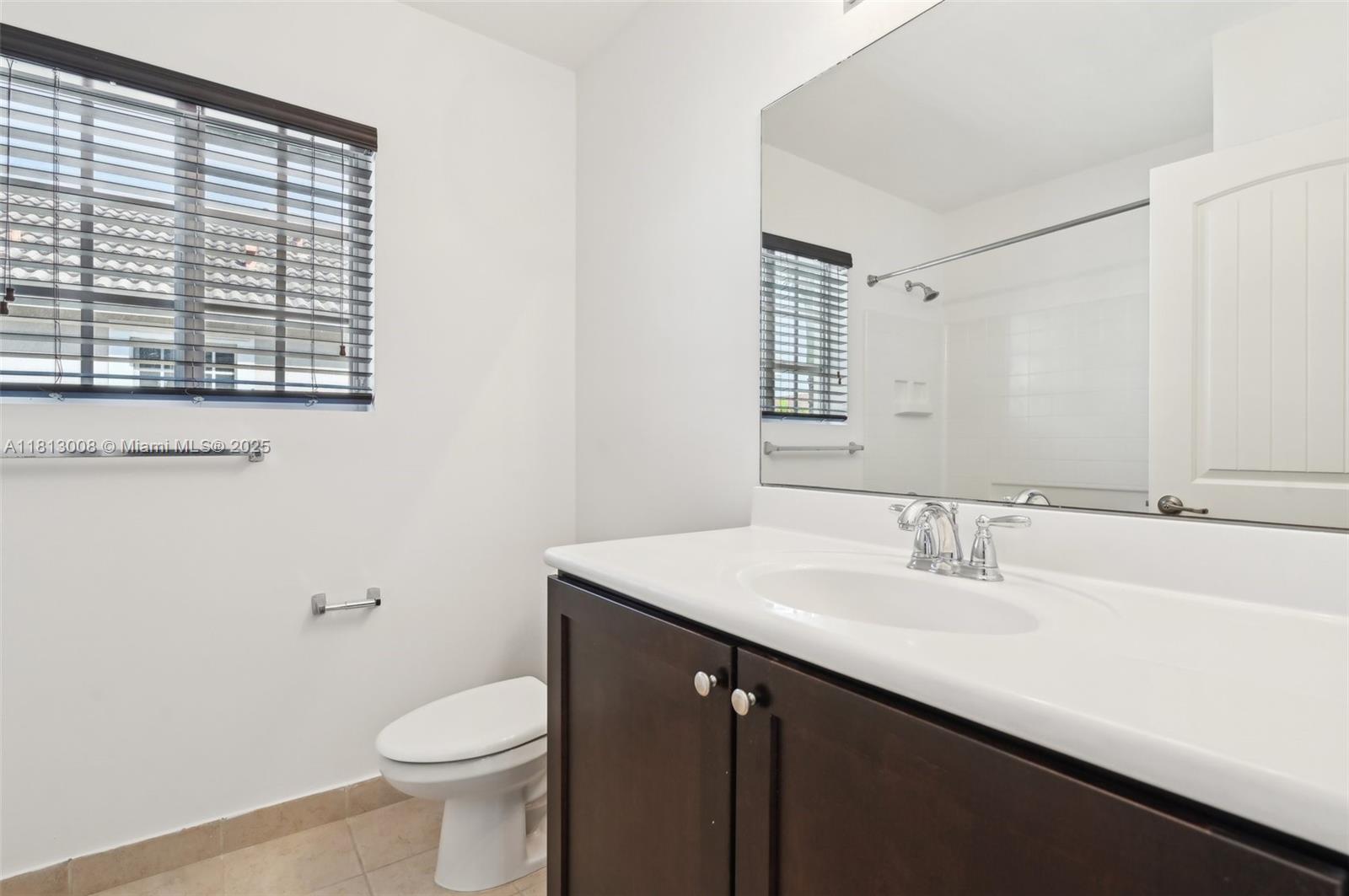14110 Southwest 275th Street, Unit 14110 Homestead, FL 33032 - Photo 34 of 51 Shared Bathroom