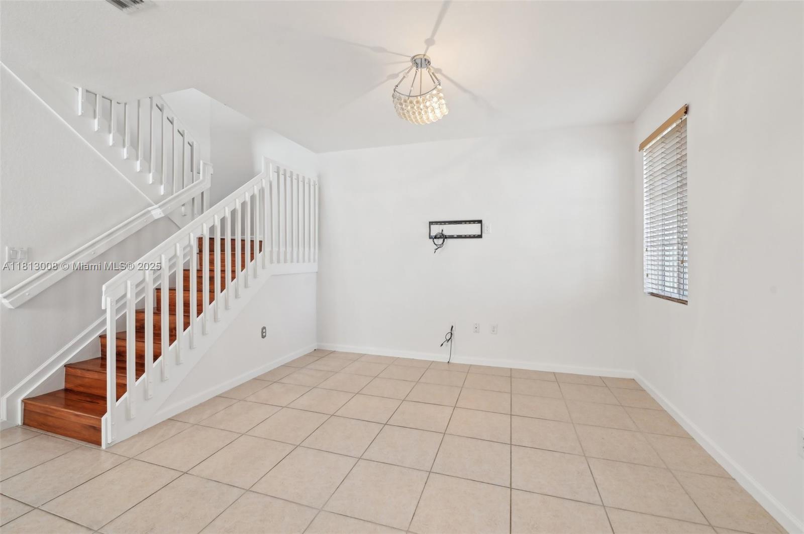14110 Southwest 275th Street, Unit 14110 Homestead, FL 33032 - Photo 6 of 51 Living Room
