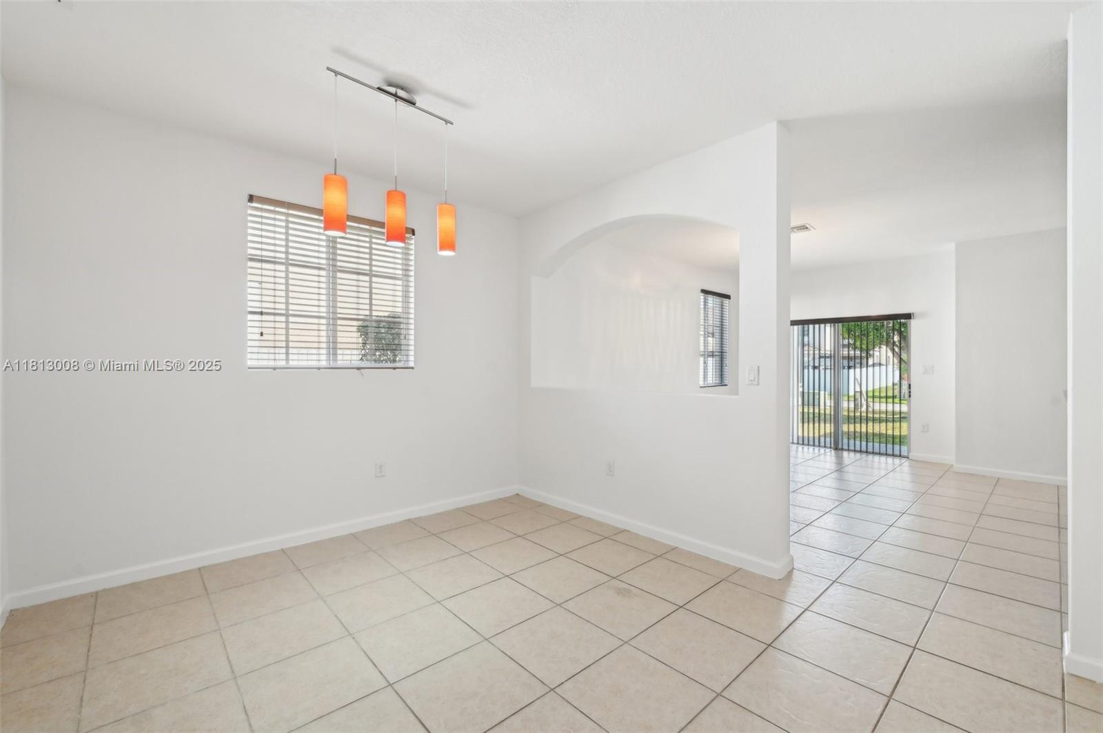 14110 Southwest 275th Street, Unit 14110 Homestead, FL 33032 - Photo 10 of 51 Dining