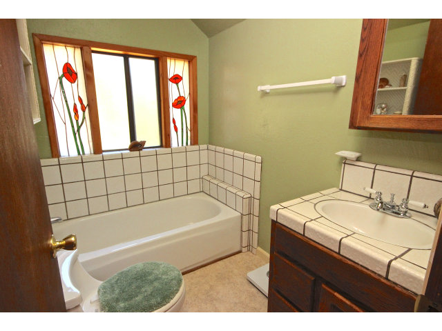 2005 Sparrow Valley Road Aptos, CA 95003 - Photo 12 of 25 Gallery Image 12