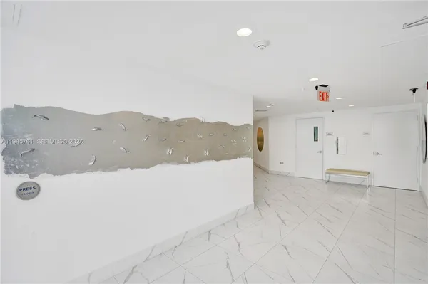 $4,300 | 480 Northeast 30th Street, Unit 1007, Miami, FL 33137