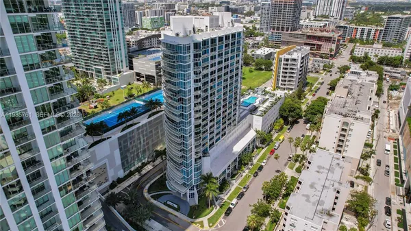$4,300 | 480 Northeast 30th Street, Unit 1007, Miami, FL 33137