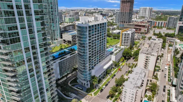 $4,300 | 480 Northeast 30th Street, Unit 1007, Miami, FL 33137