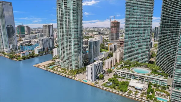 $4,300 | 480 Northeast 30th Street, Unit 1007, Miami, FL 33137
