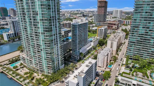$4,300 | 480 Northeast 30th Street, Unit 1007, Miami, FL 33137