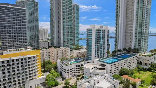 $4,300 | 480 Northeast 30th Street, Unit 1007, Miami, FL 33137