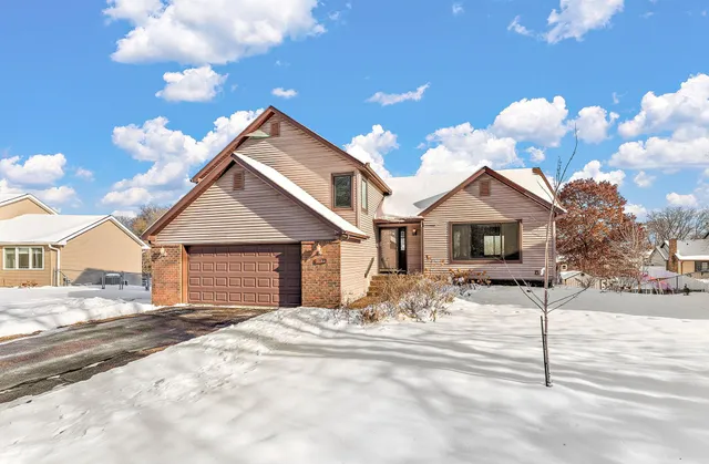 $430,000 | 2161 Heron Avenue North, Oakdale, MN 55128
