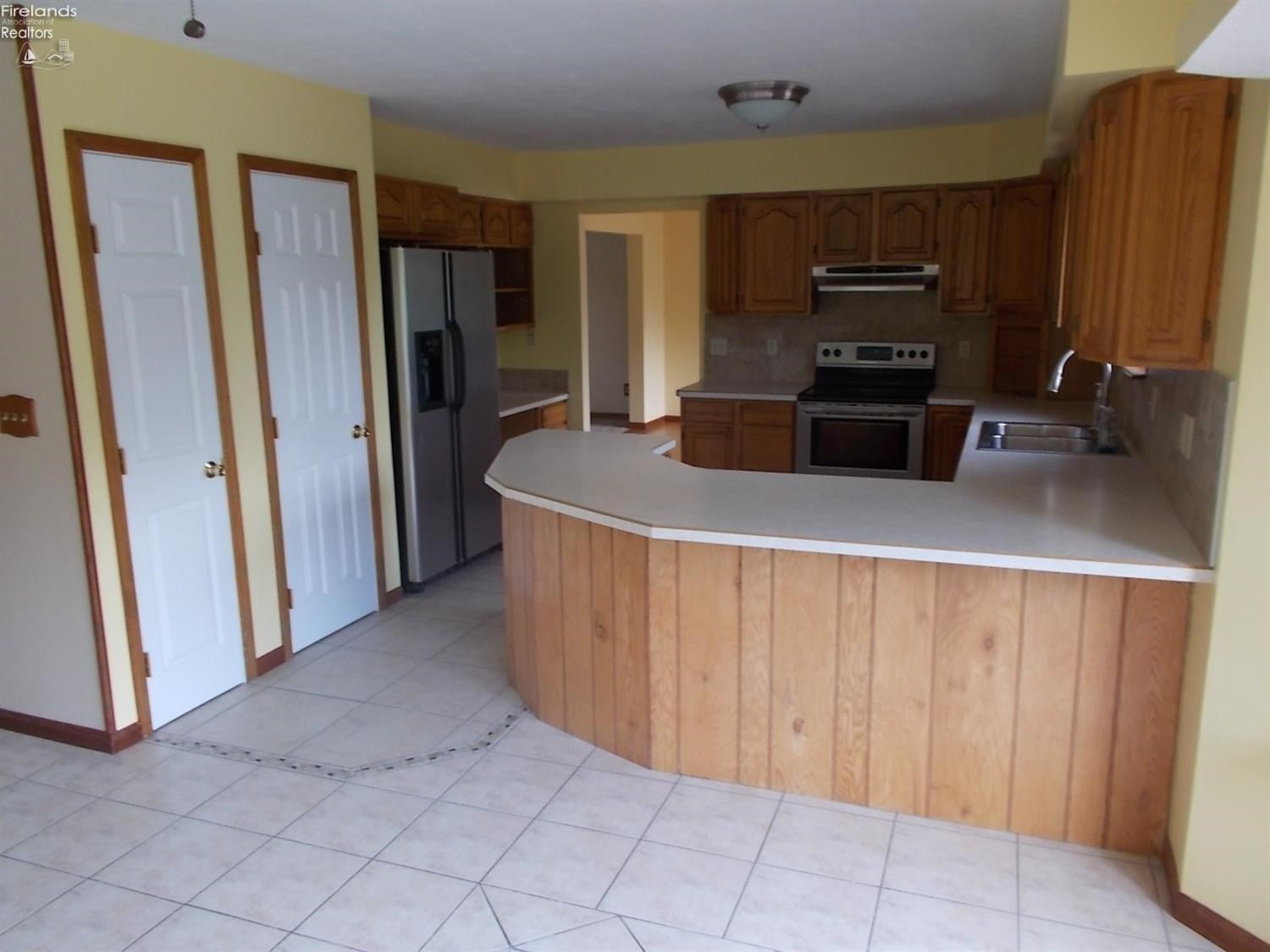 52710 Trinter Road Vermilion, OH 44089 - Photo 6 of 10 Gallery Image 6