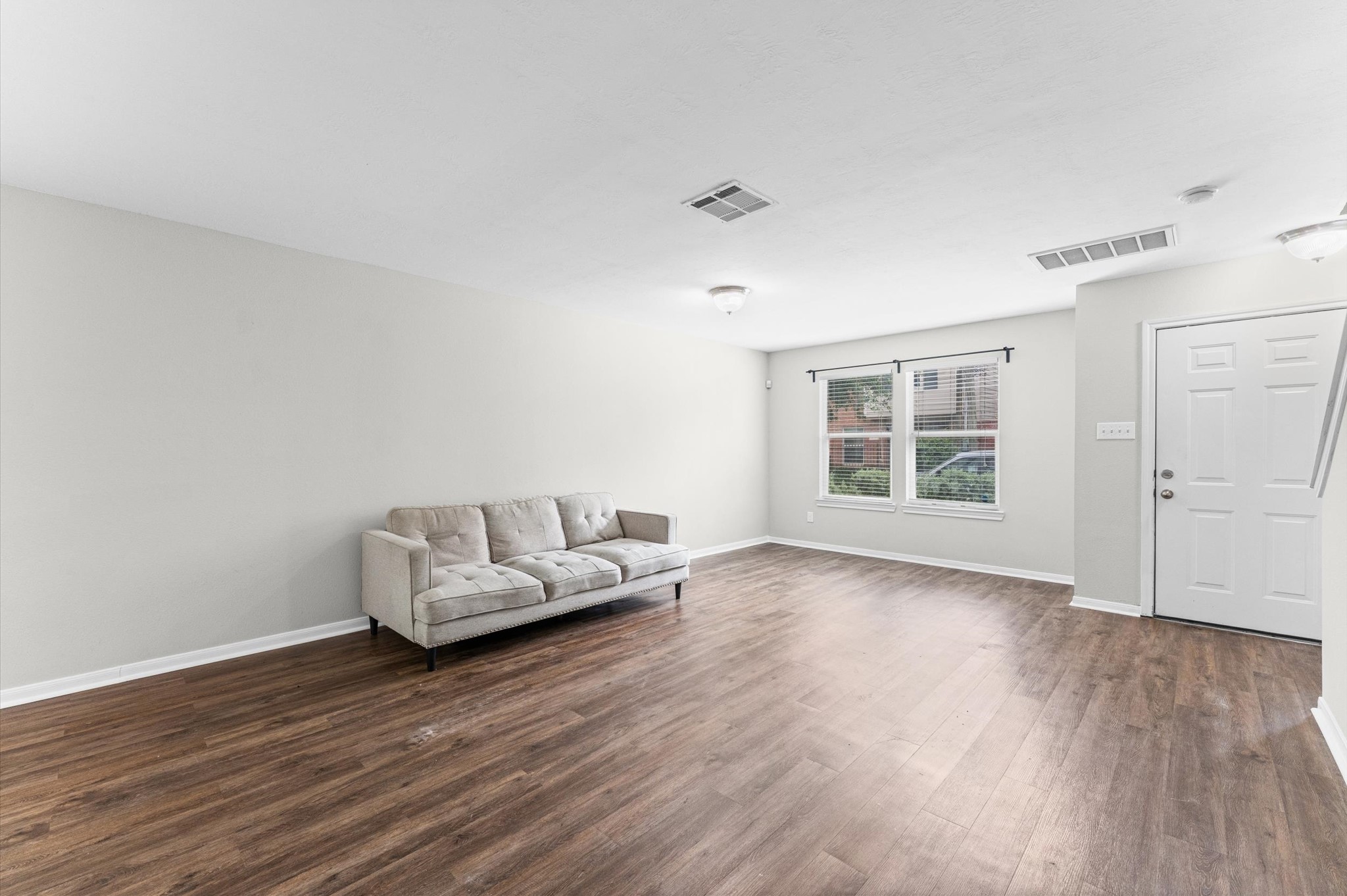 1424 Ruthven Street Houston, TX 77019 - Photo 8 of 22