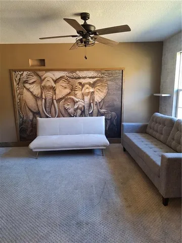 $399,000 | 9230 Southwest Alpha Ridge Road, Trimble, MO 64492