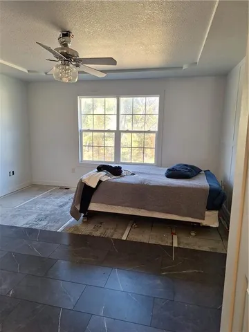 $399,000 | 9230 Southwest Alpha Ridge Road, Trimble, MO 64492