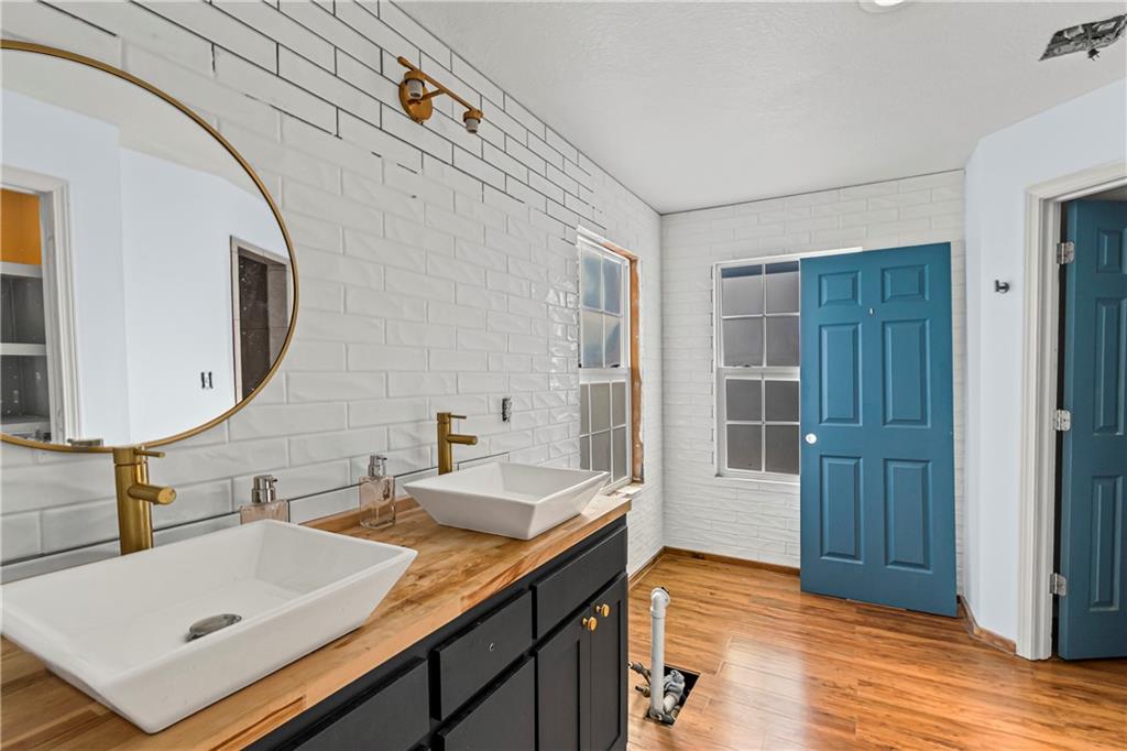 9230 Southwest Alpha Ridge Road Trimble, MO 64492 - Photo 32 of 55