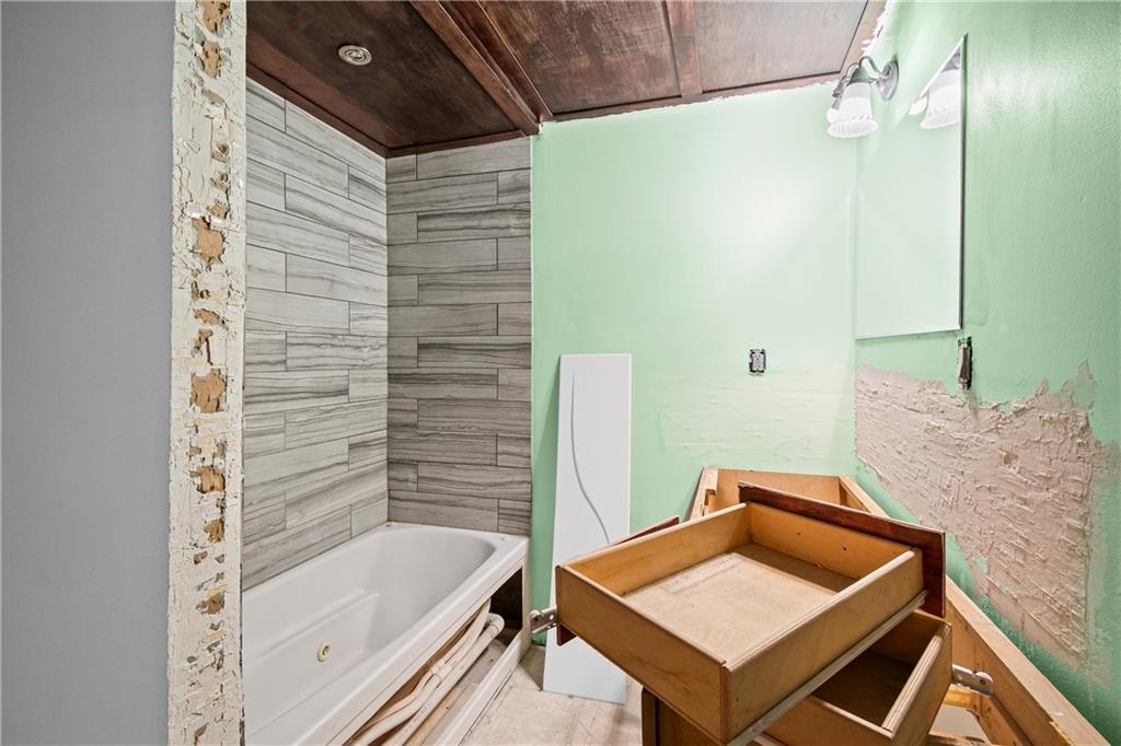 9230 Southwest Alpha Ridge Road Trimble, MO 64492 - Photo 47 of 55