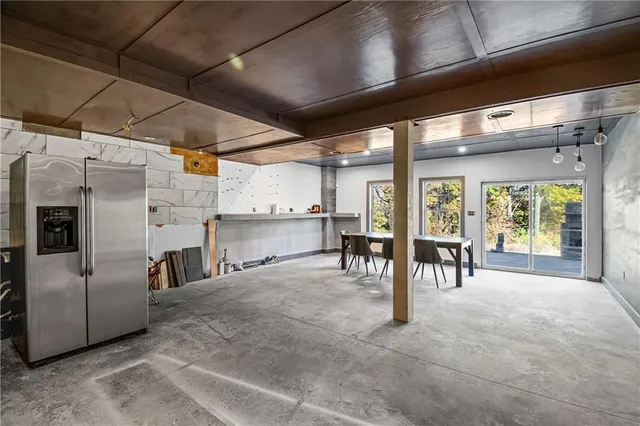 $399,000 | 9230 Southwest Alpha Ridge Road, Trimble, MO 64492