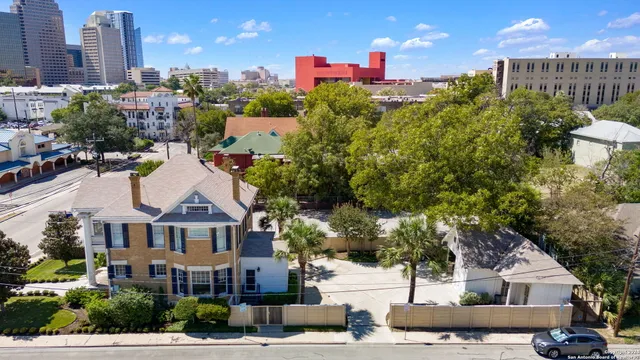 $839,000 | 623 Augusta Street, San Antonio, TX 78215
