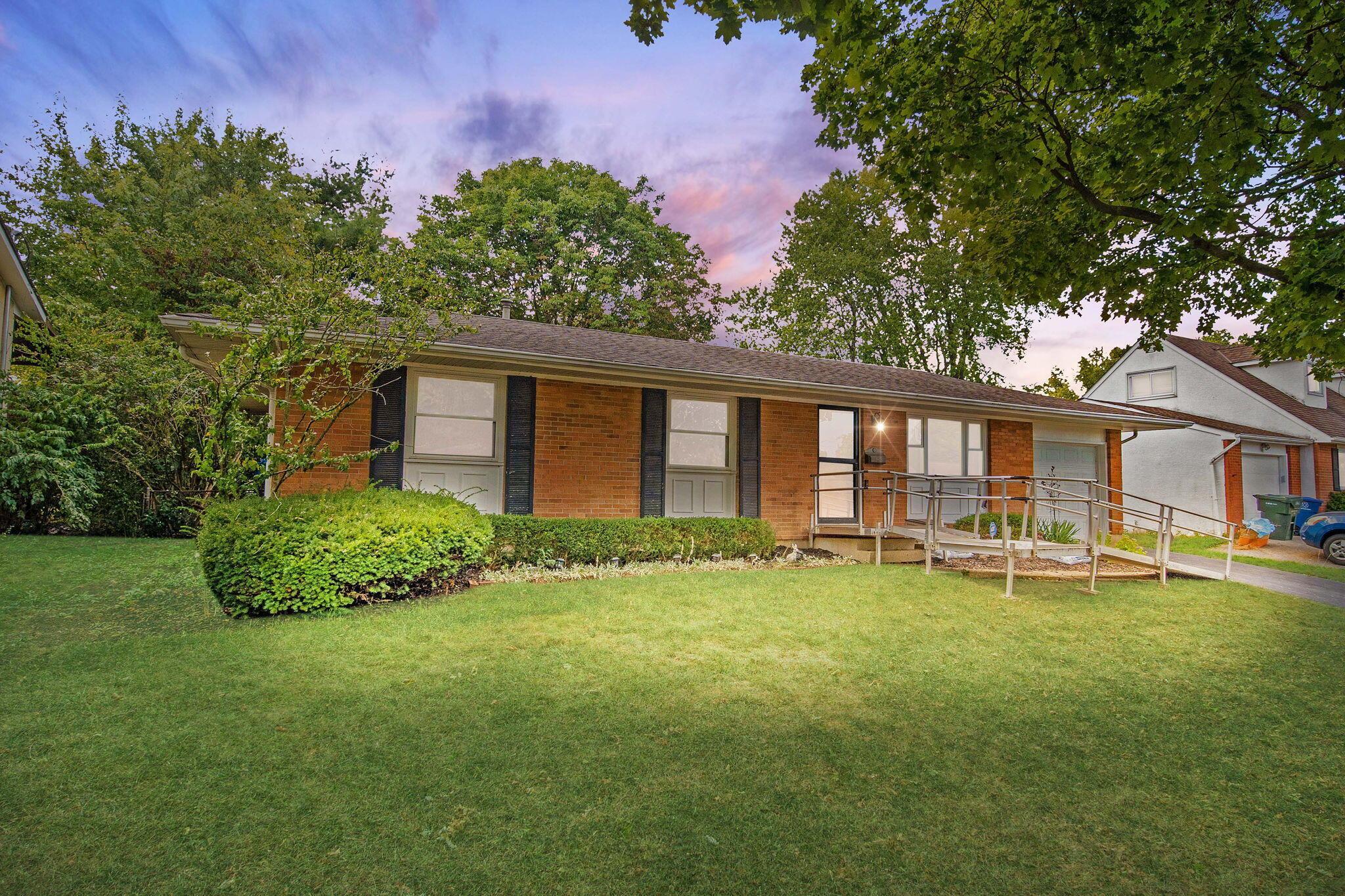 2815 Maywood Road Columbus, OH 43232 - Photo 2 of 45 2-web-or-mls-A7403785