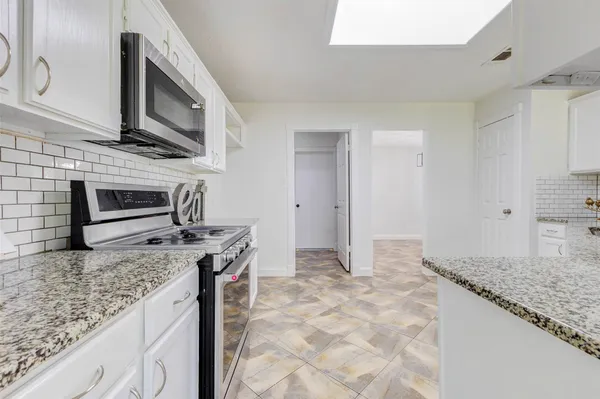 $2,200 | 16339 Elmwood Point Lane, Sugar Land, TX 77498