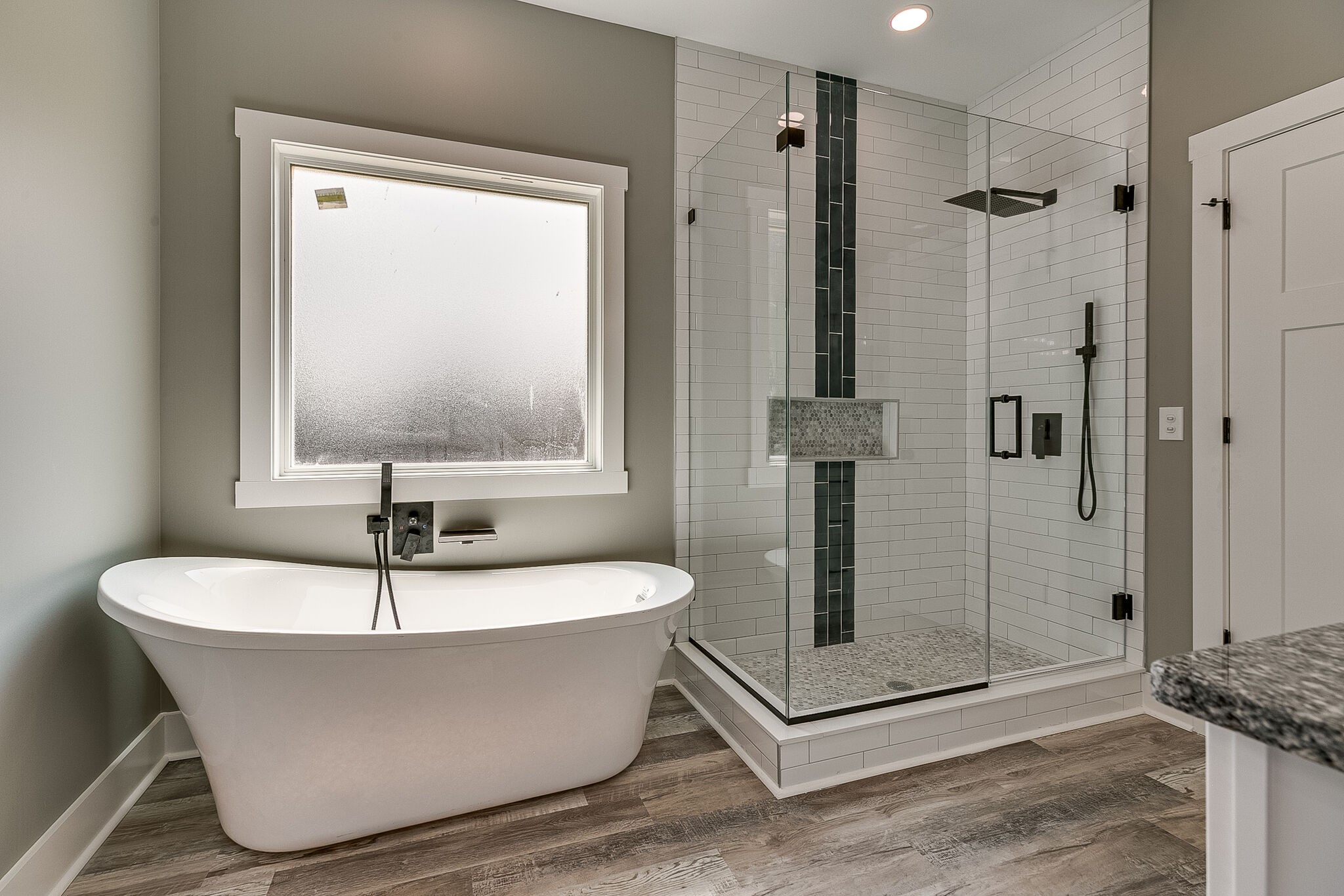 85 Post Road Manchester, TN 37355 - Photo 39 of 48 a bathroom with a bathtub and shower