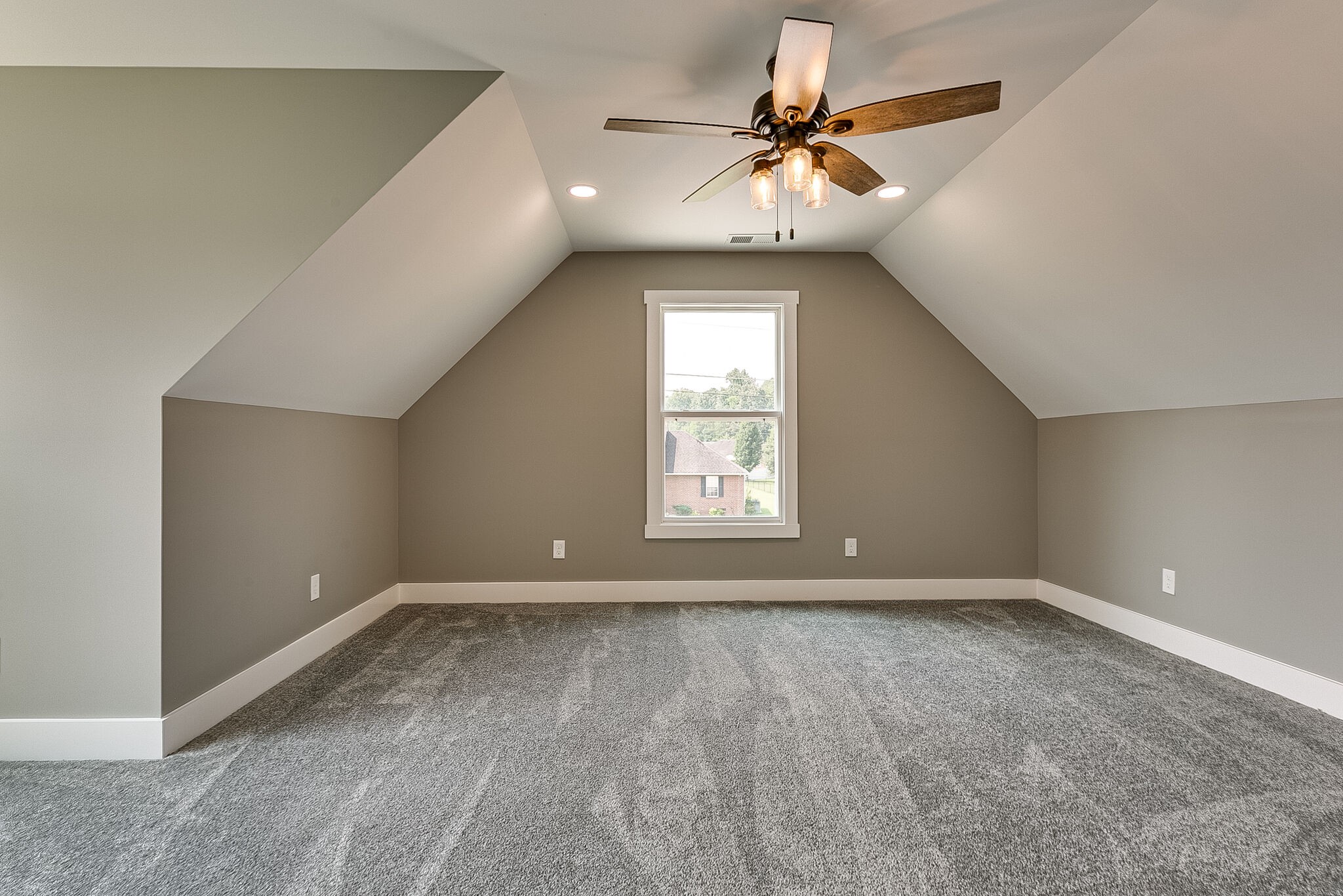 85 Post Road Manchester, TN 37355 - Photo 41 of 48 a view of an empty room with a window