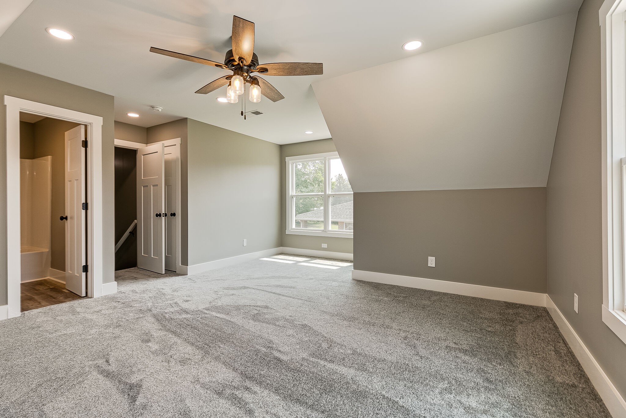 85 Post Road Manchester, TN 37355 - Photo 43 of 48 a view of an empty room