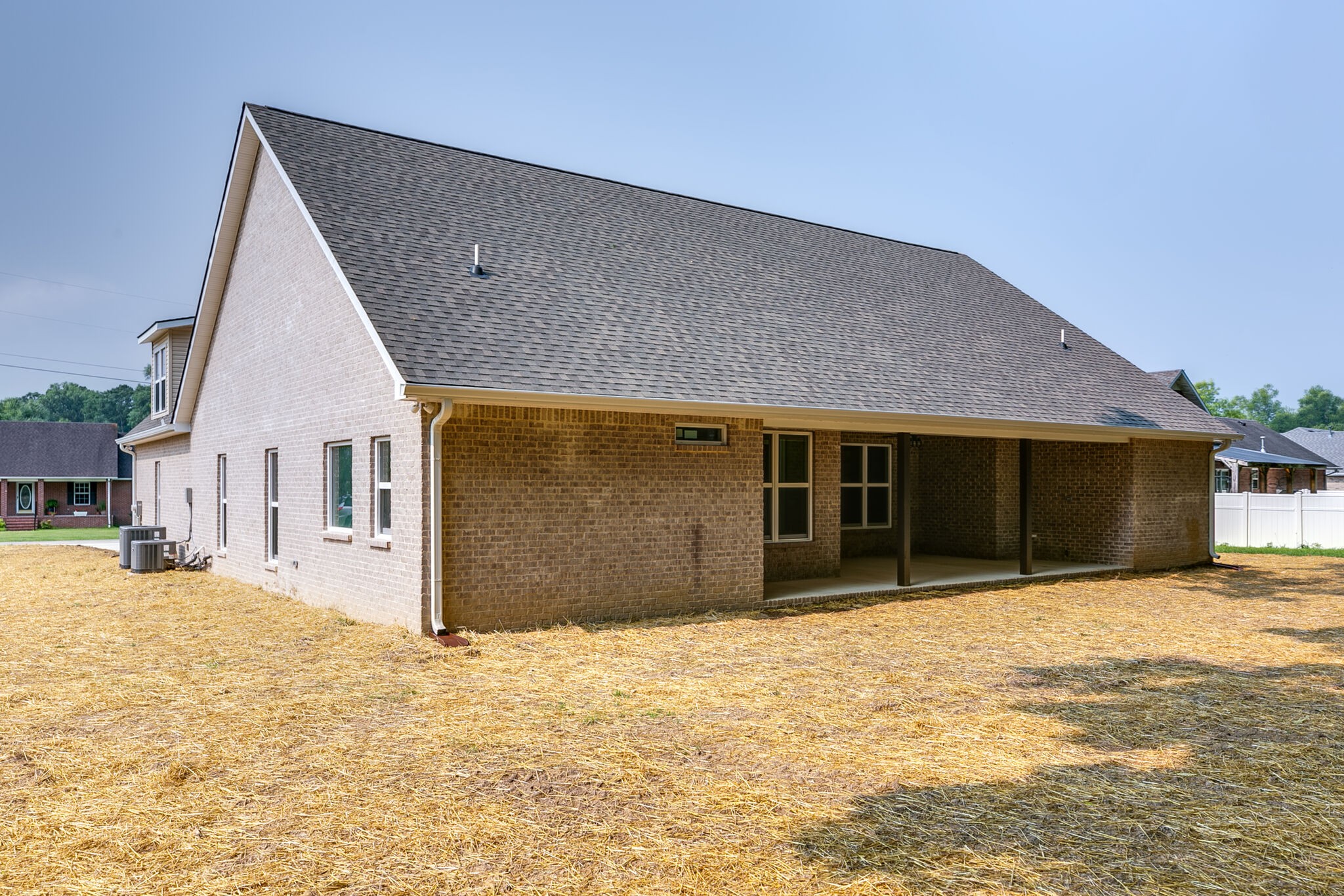 85 Post Road Manchester, TN 37355 - Photo 46 of 48 a front view of a house with a yard
