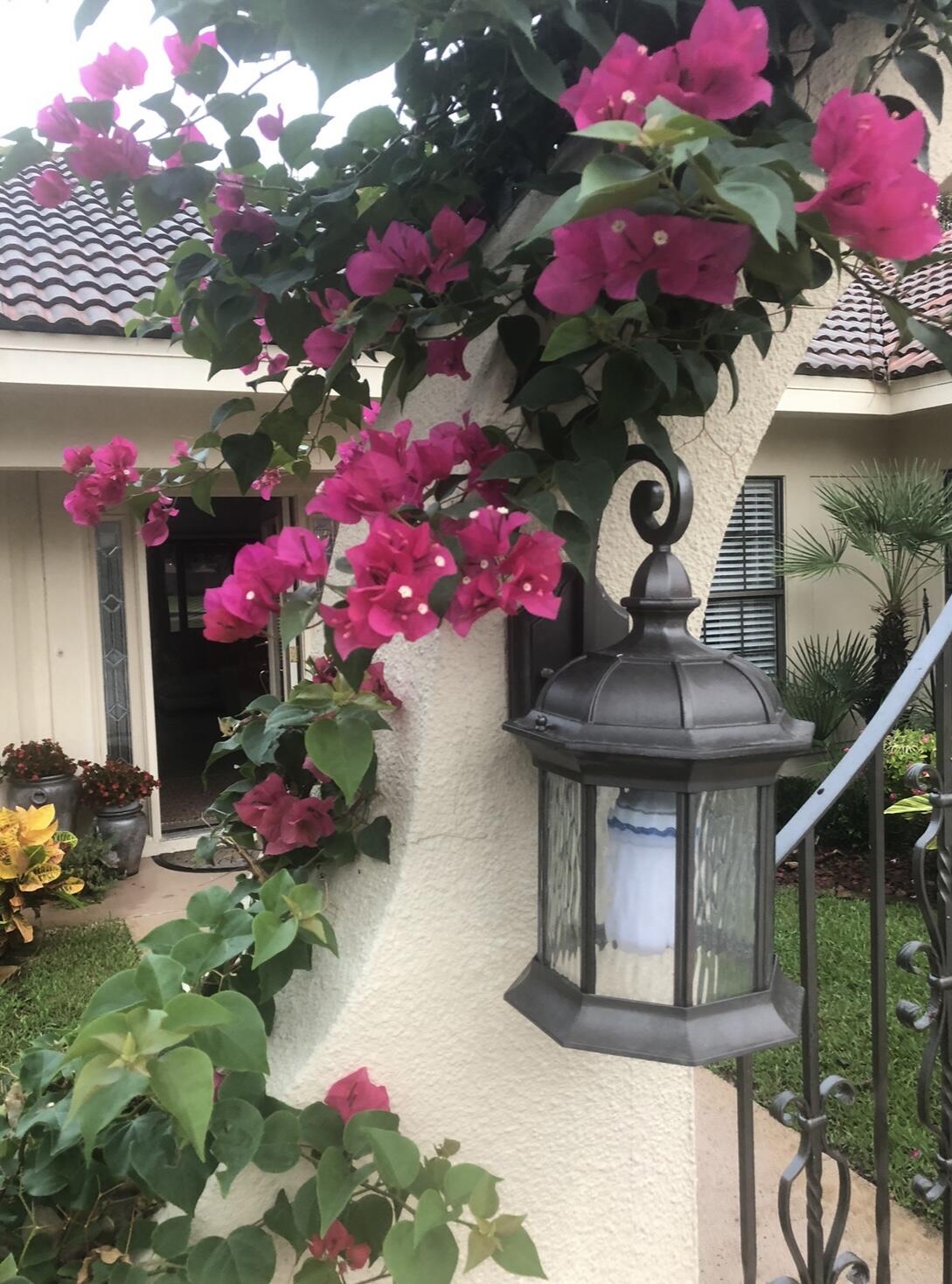 370 Golfview Drive Miramar Beach, FL 32550 - Photo 145 of 148 a view of entryway with flower pots
