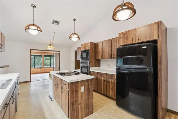 $894,000 | 624 Hull Island Drive, Oakland, FL 34787