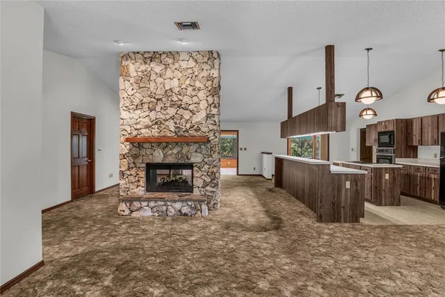 $1,000,000 | 624 Hull Island Drive, Oakland, FL 34787