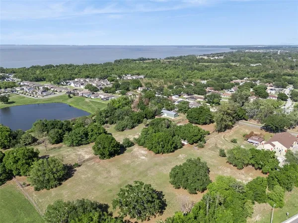 $894,000 | 624 Hull Island Drive, Oakland, FL 34787