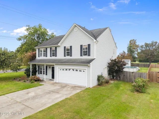 $325,000 | 101 Loyd Lane, Beulaville, NC 28518