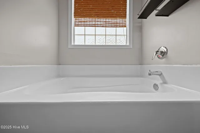 $325,000 | 101 Loyd Lane, Beulaville, NC 28518