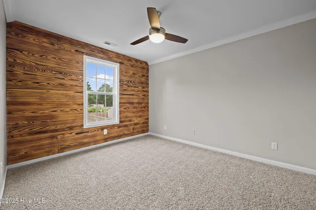 $325,000 | 101 Loyd Lane, Beulaville, NC 28518