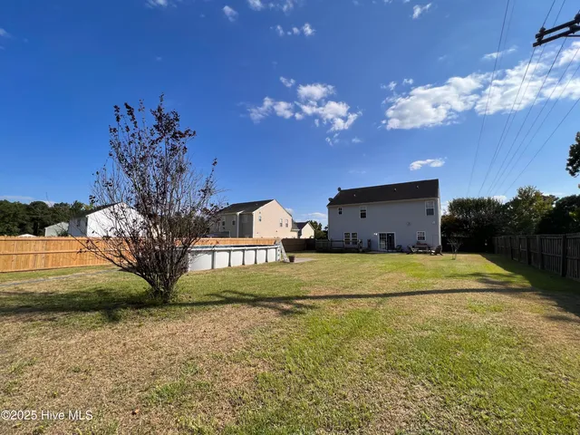 $325,000 | 101 Loyd Lane, Beulaville, NC 28518