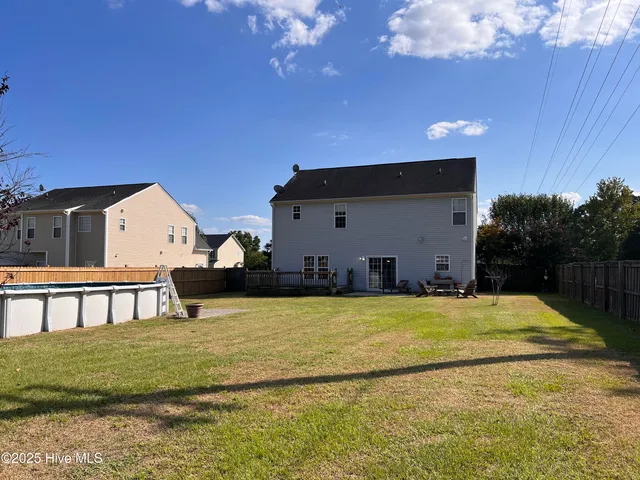 $325,000 | 101 Loyd Lane, Beulaville, NC 28518