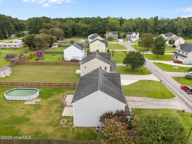 $325,000 | 101 Loyd Lane, Beulaville, NC 28518