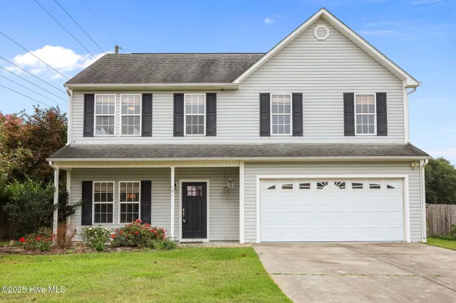 $325,000 | 101 Loyd Lane, Beulaville, NC 28518