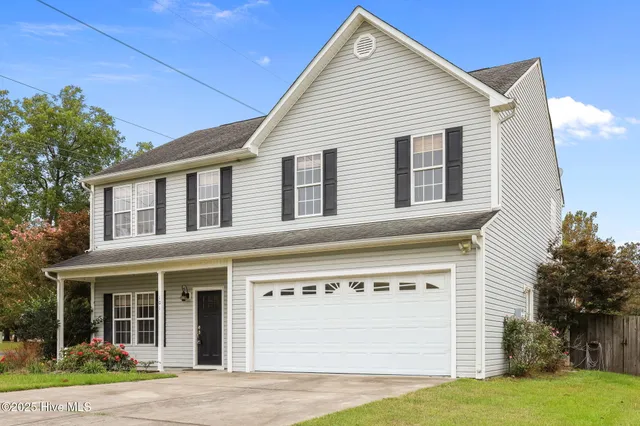 $325,000 | 101 Loyd Lane, Beulaville, NC 28518